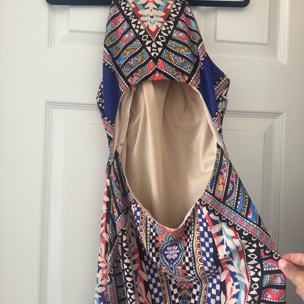 Dress - Picture 3 of 3